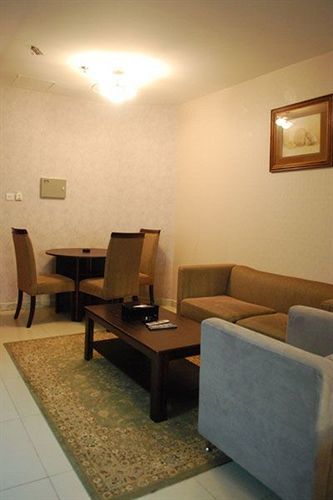 Liwa Hotel 3*